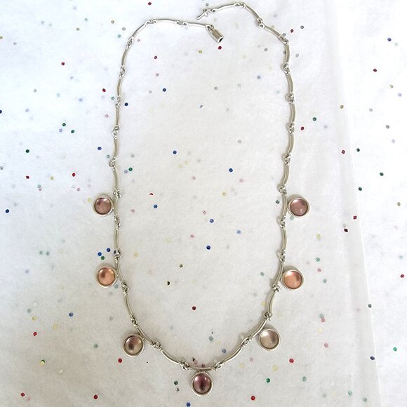 GLOWING GLASS CABOCHON SILVER TONE NECKLACE SHADES OF NEUTRALS NEW - Picture 2 of 6